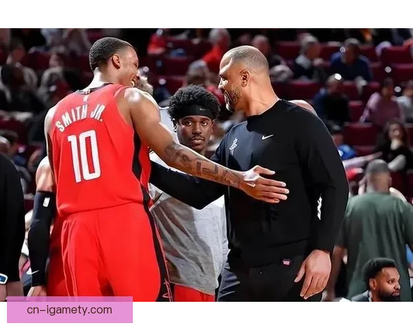 黄蜂五人上双胜火箭豪取八连胜